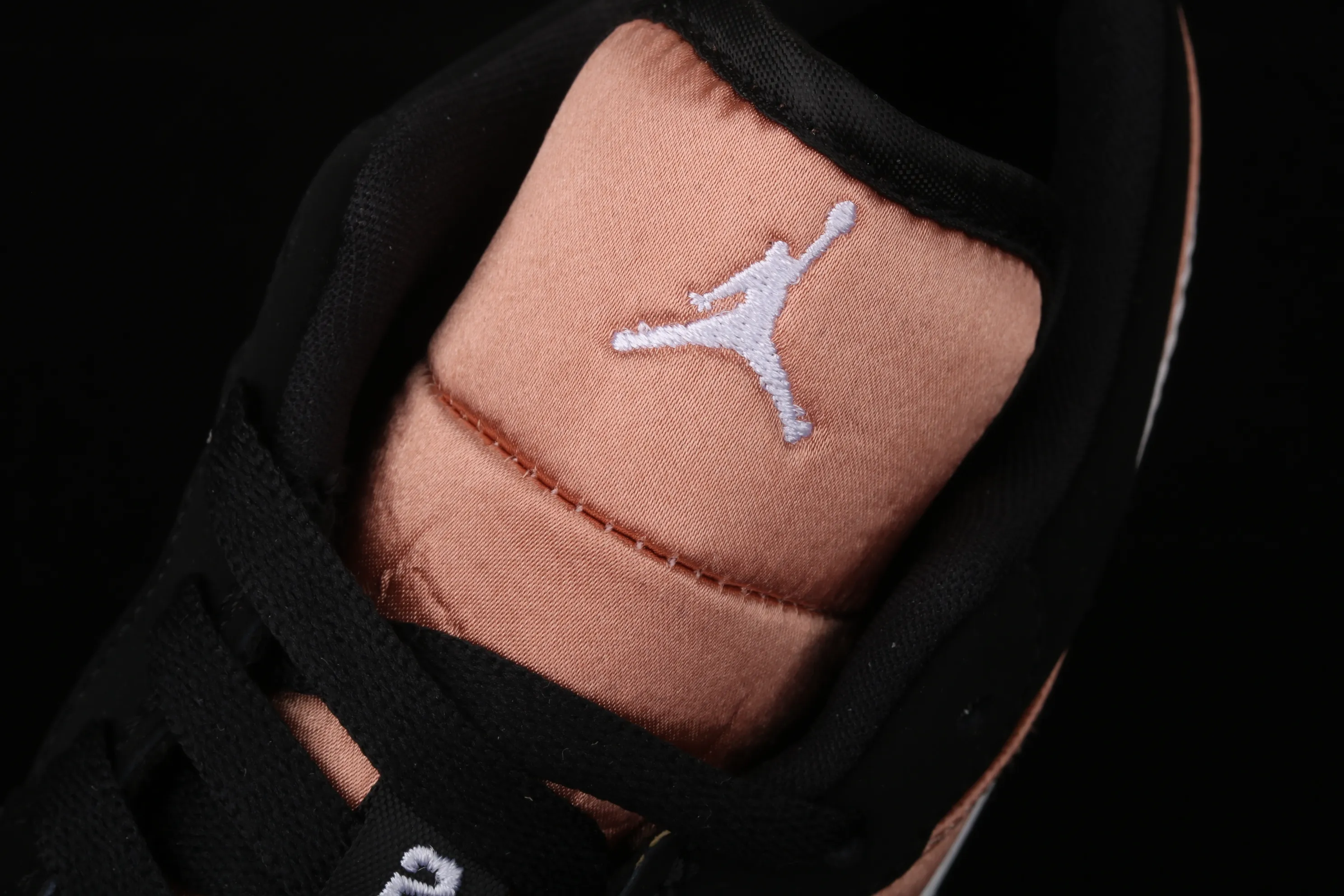 All categories Air Jordan Jordan series basketball shoes Air Jordan 1 Low New version Air Jordan 1 Low AJ1 Joe 1 low-top silk rose gold cultural and leisure sports sneakers 554723-090